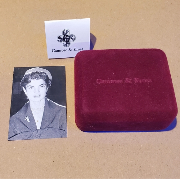 Vintage Camrose and Kross Jackie Kennedy JBK Collection brooch pin. - Picture 11 of 11